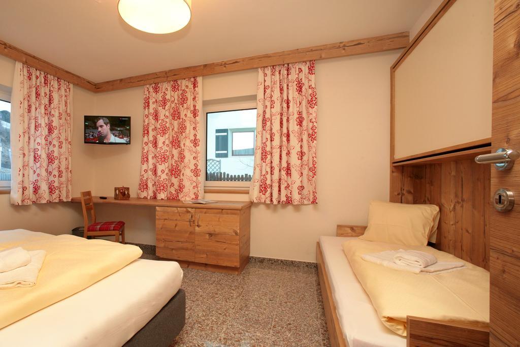 Intown Apartment Schmiede Saalbach-Hinterglemm Exterior foto