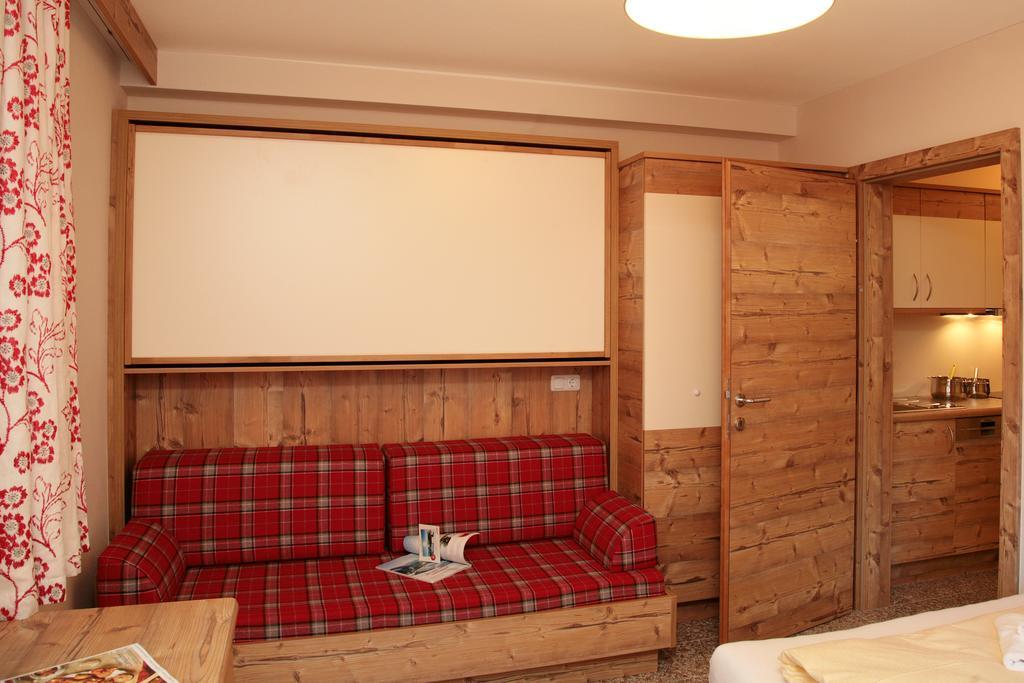 Intown Apartment Schmiede Saalbach-Hinterglemm Exterior foto